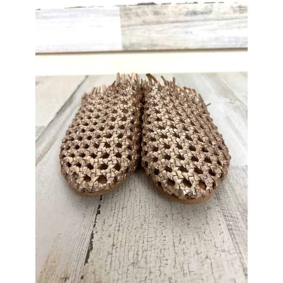 Coconuts by Matisse Women’s 7 Gold Leather Boho Slip-On Flat Sandals NEW - Picture 3 of 7